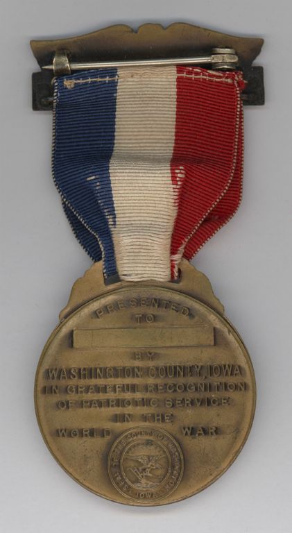 Reverse side of medal issued by Washington County, Iowa, for all their WWI veterans