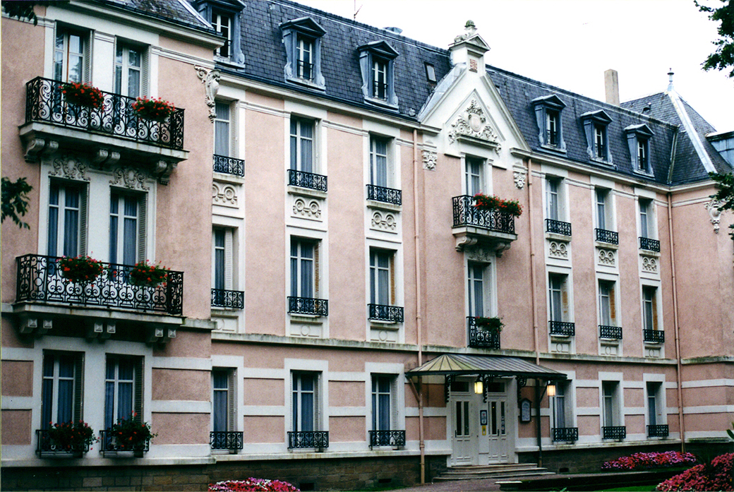 Hotel La Souveraine, 2000