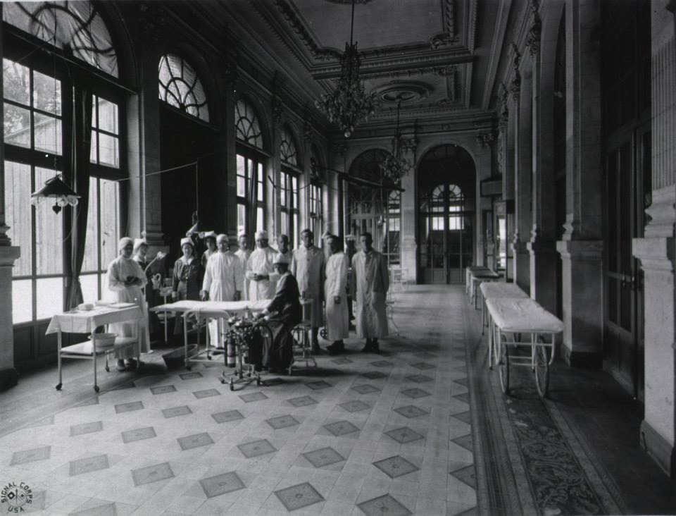 Surgery team of the AEF set up in the Casino vestibule