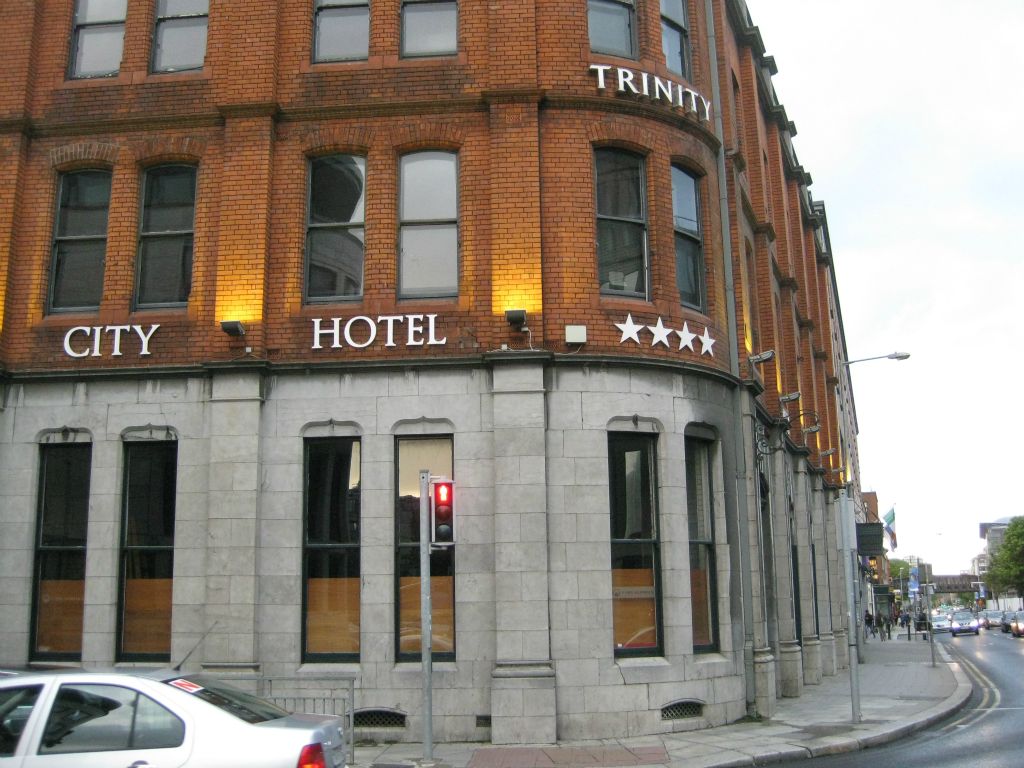 Our lodging in Dublin was comfortable, friendly and convenient to Trinity College. The staff here were very nice and helpful.