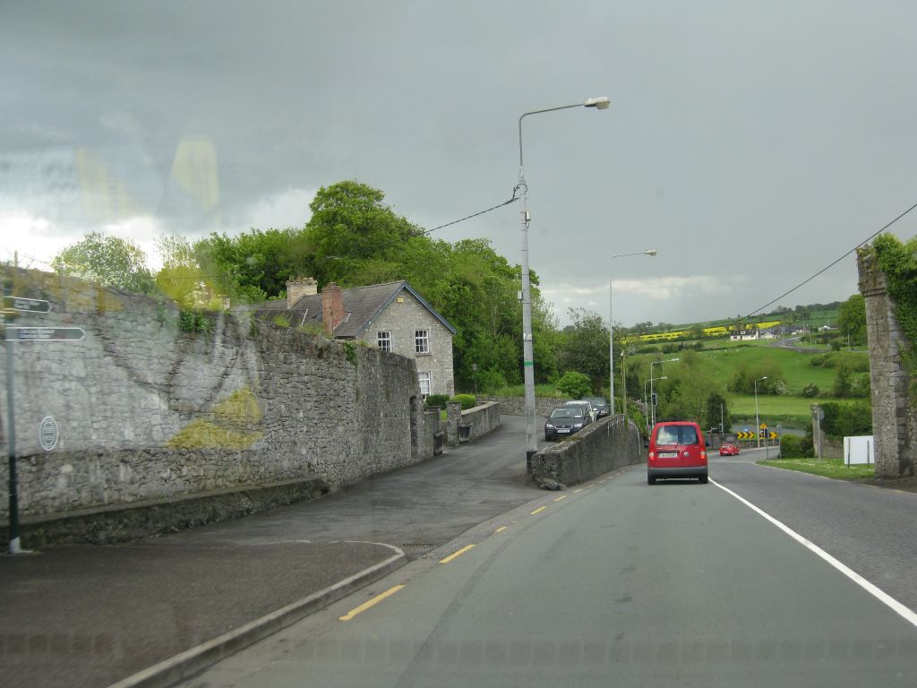 Leaving Slane -- on the left, just near the red car, is the entrance to the B&B where Roberta, Sara and Molly stayed in Slane during their visit in 2001.